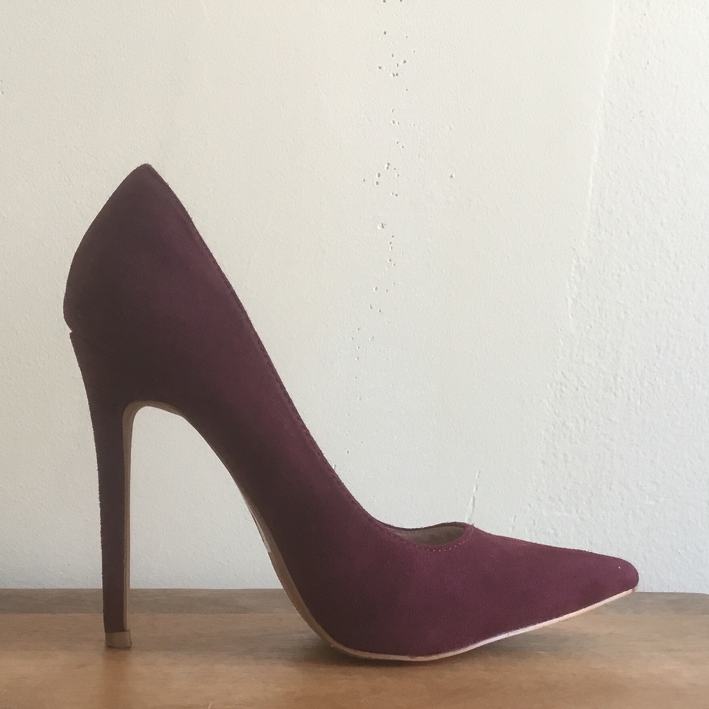 Shoe Republic LA Pumps